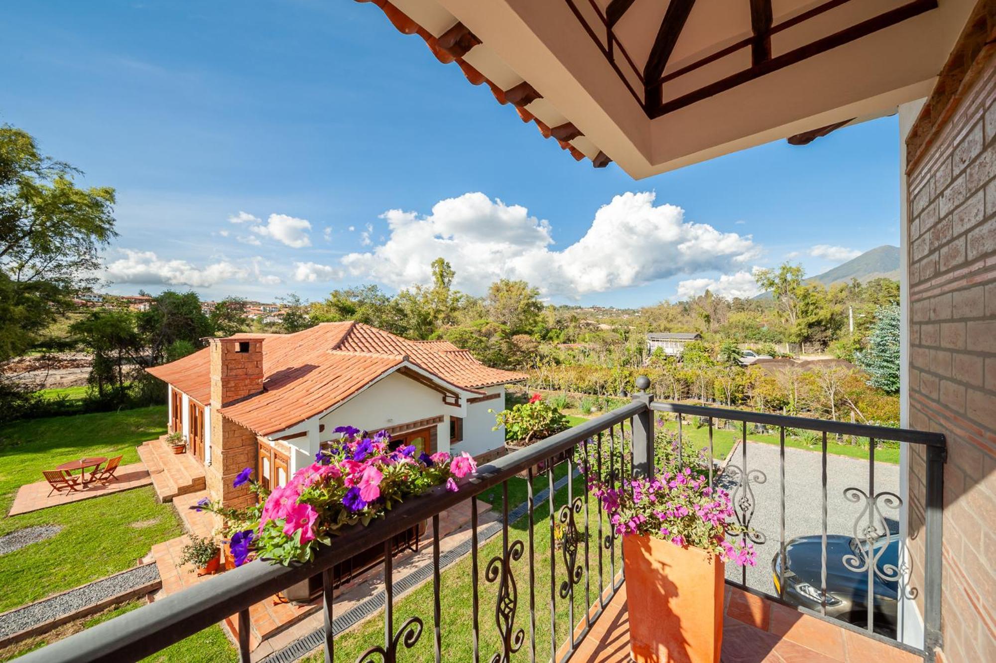 Casa De Flores 4*