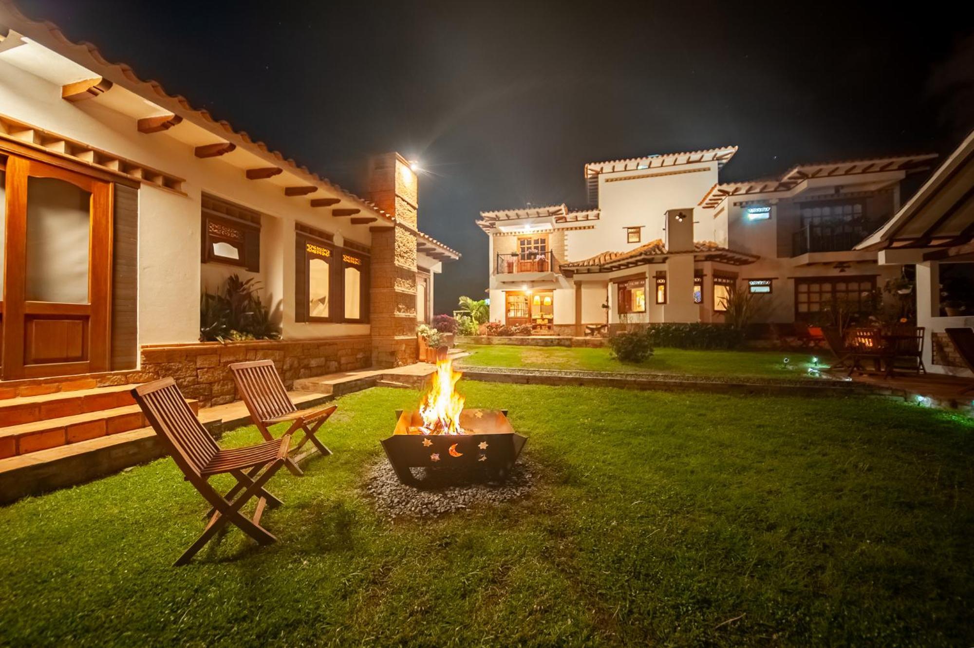 Casa De Flores Hotel